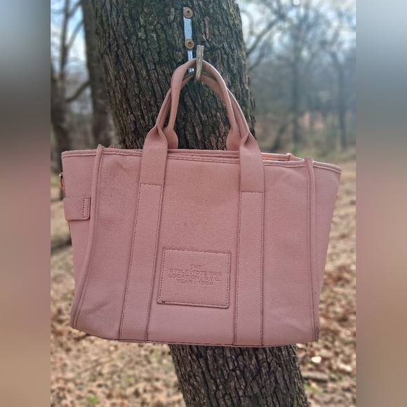 totes Handbags - Elegant Pink Tote Bag